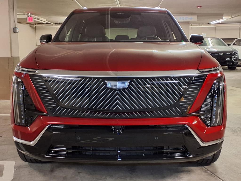 New 2026 Cadillac Vistiq Luxury image 2