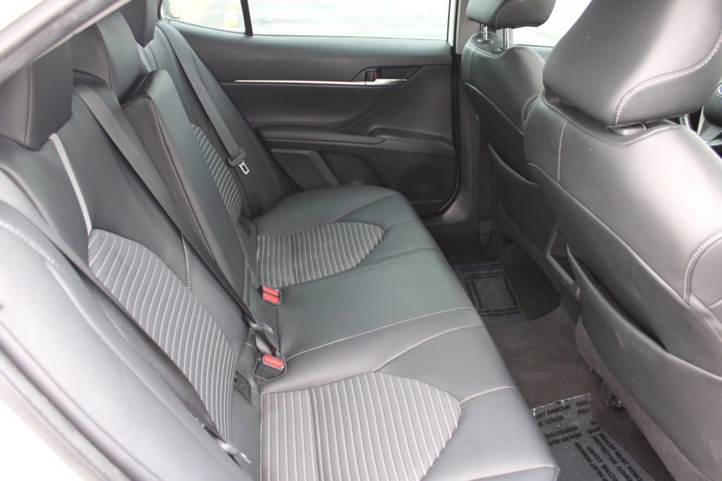 Used 2021 Toyota Camry SE w/ Blackout Package (TMS) image 21