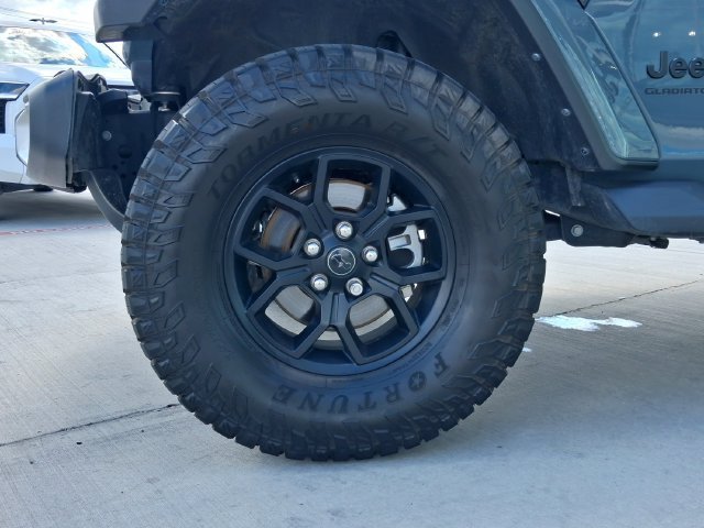 Used 2025 Jeep Gladiator Sport AWD/4WD image 24