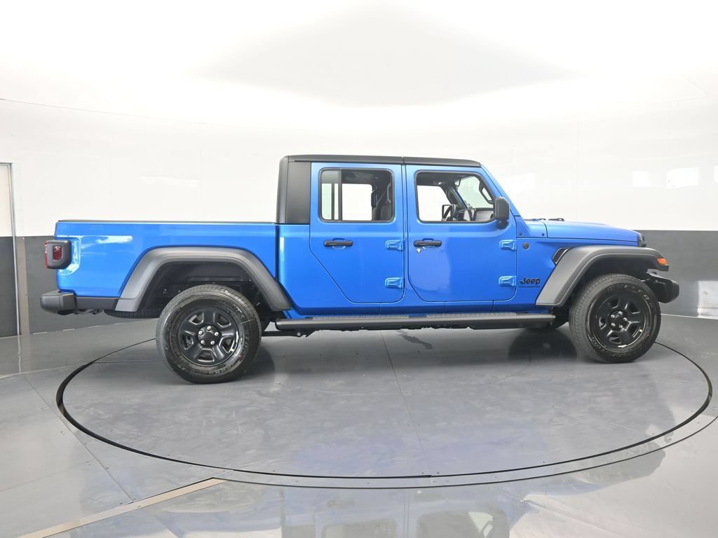 New 2026 Jeep Gladiator Sport AWD/4WD image 7