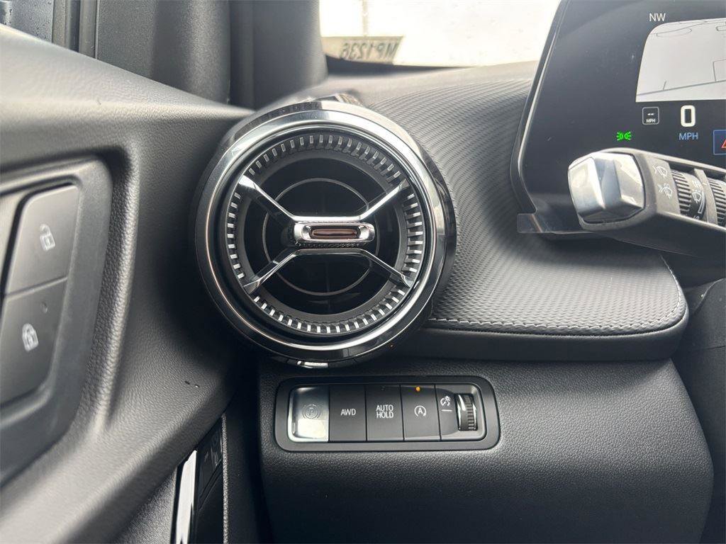 New 2026 Chevrolet Equinox LT w/ Safety and Technology Package image 29