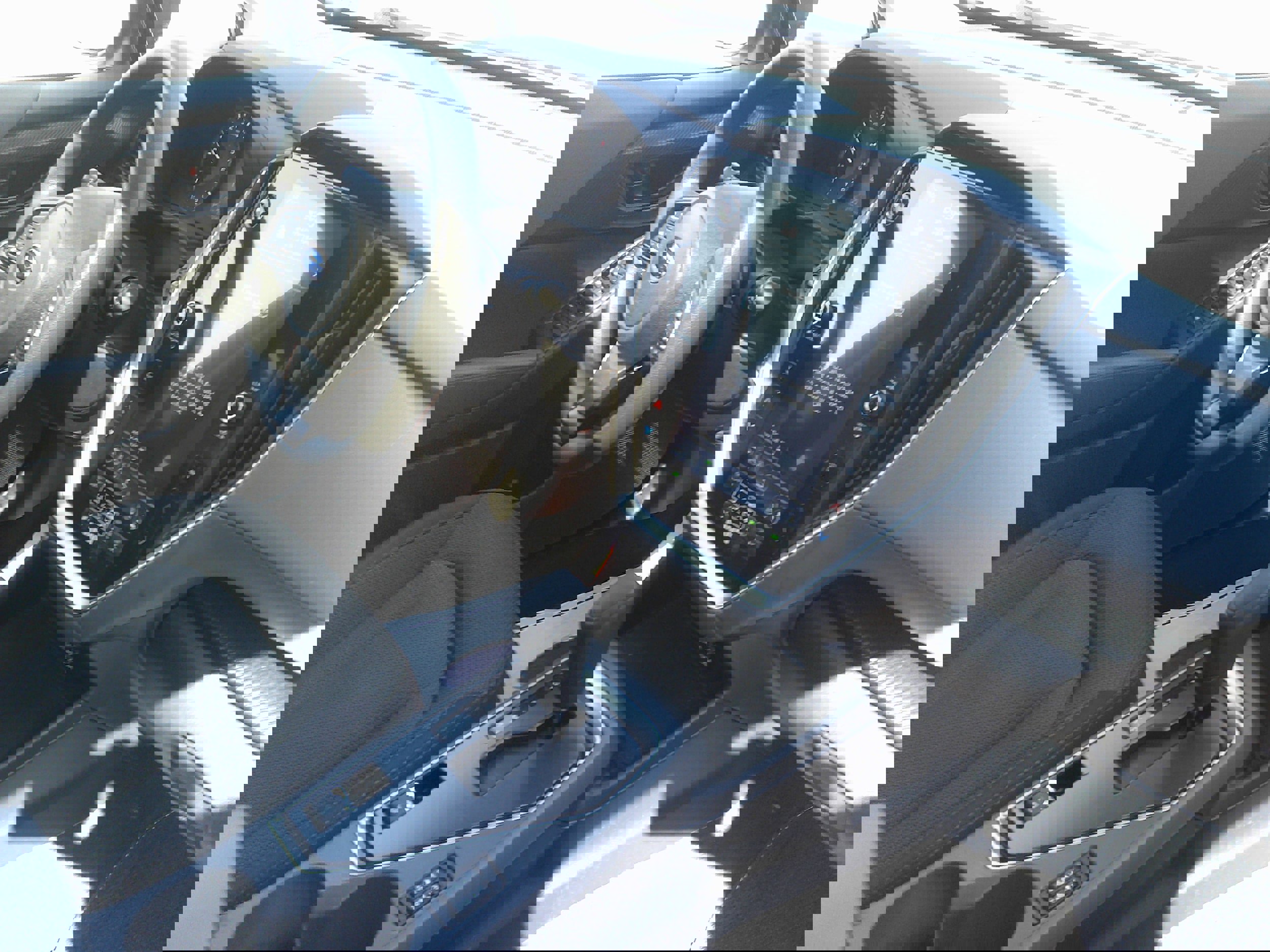 Used 2024 Subaru Crosstrek 2.0i Premium image 25