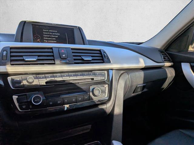 Used 2016 BMW 320i Sedan image 13