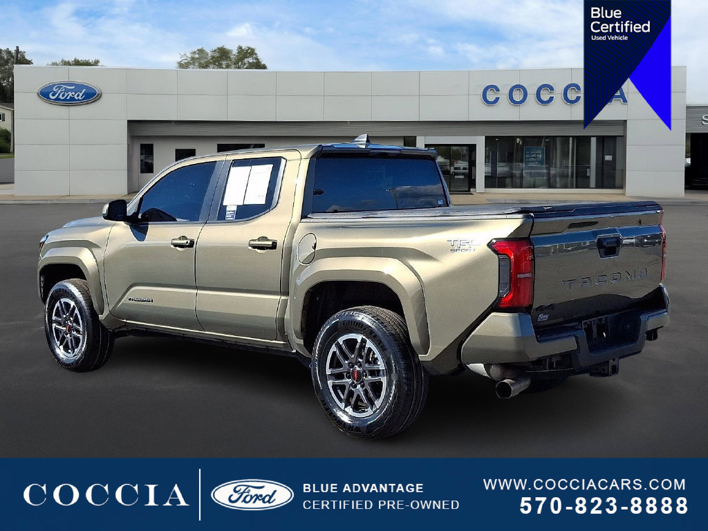Used 2024 Toyota Tacoma TRD Sport AWD/4WD image 6