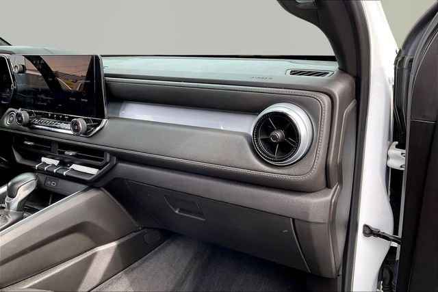 Used 2023 Chevrolet Colorado LT w/ LT Convenience Package RWD image 18