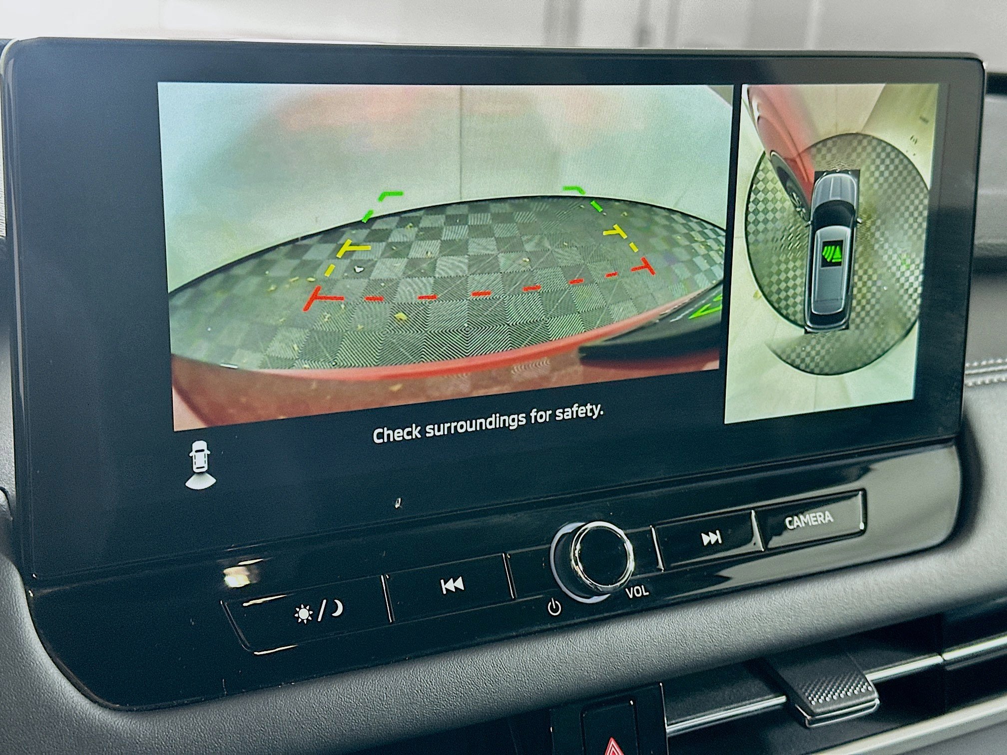 Used 2025 Mitsubishi Outlander SE image 22