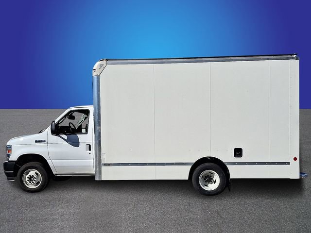 Used 2024 Ford E-450 and Econoline 450 Super Duty w/ Driver's Safety Package RWD image 7