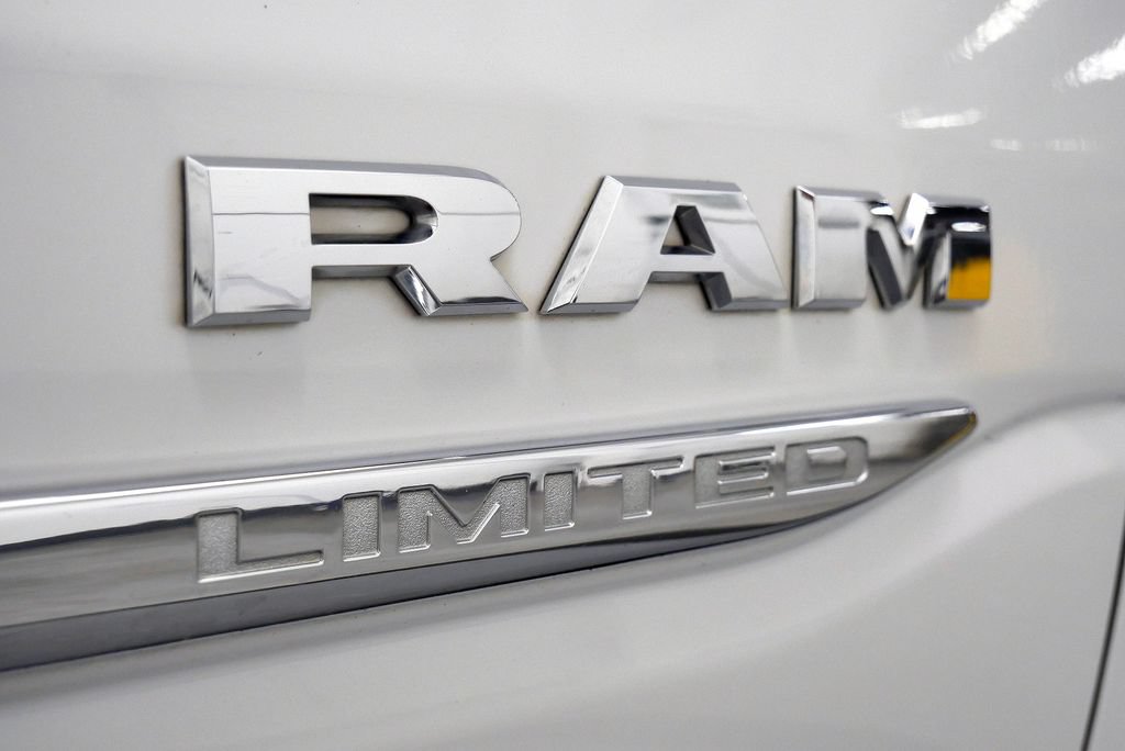 Used 2024 RAM 1500 Limited AWD/4WD image 9