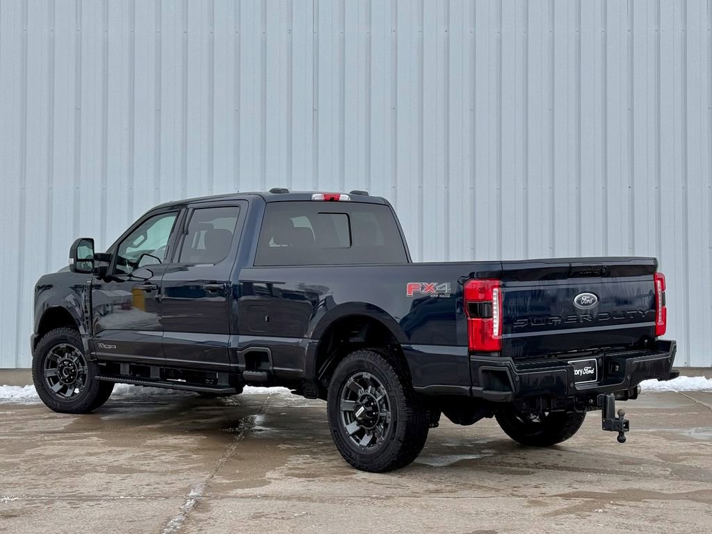 Used 2023 Ford F350 Lariat w/ Lariat Ultimate Package image 3