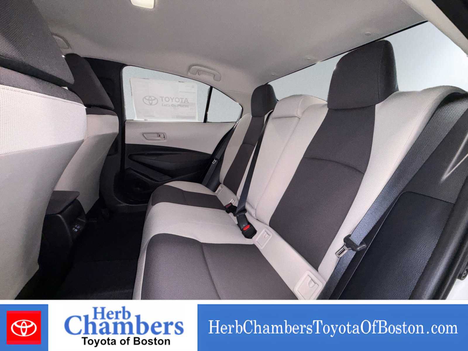 Used 2026 Toyota Corolla LE FWD image 17