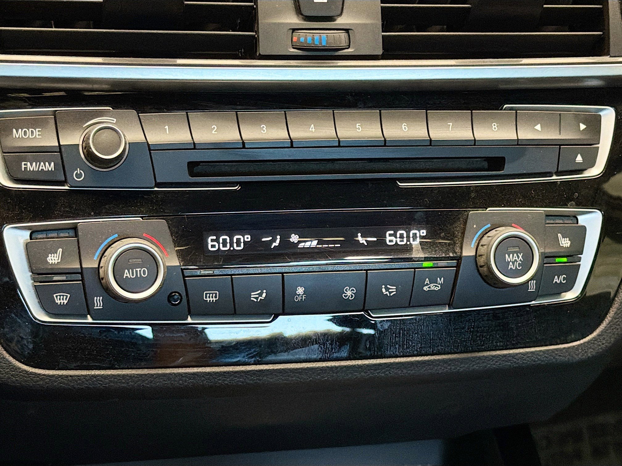 Used 2019 BMW 230i Coupe w/ Premium Package image 10