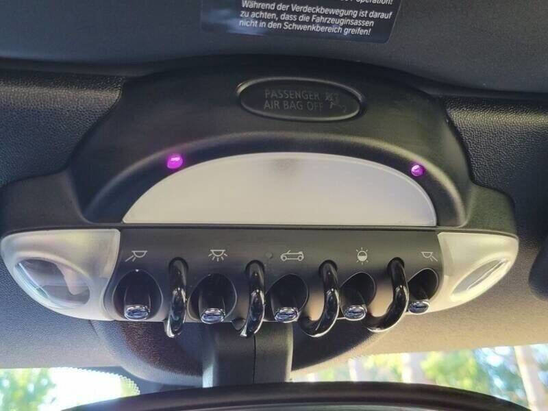 Used 2015 MINI Cooper S image 16