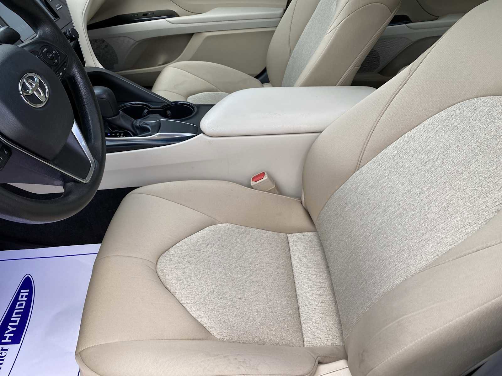 Used 2018 Toyota Camry LE w/ Moonroof Package image 24