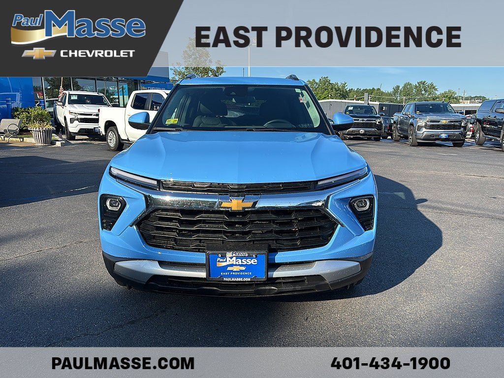 Certified 2024 Chevrolet TrailBlazer LT w/ LT Cold Weather Package AWD/4WD image 2