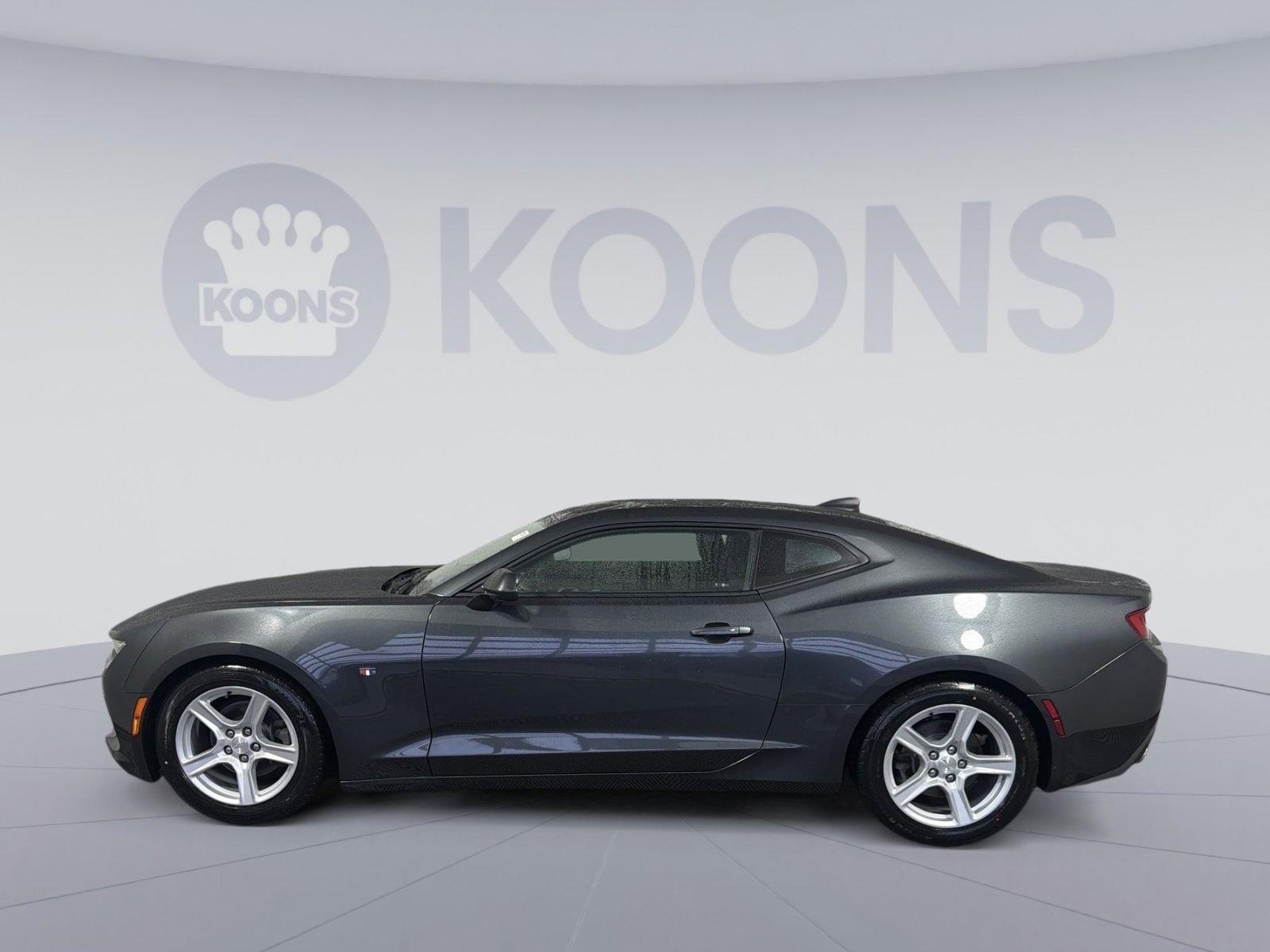 Used 2017 Chevrolet Camaro LT w/ Technology Package image 2