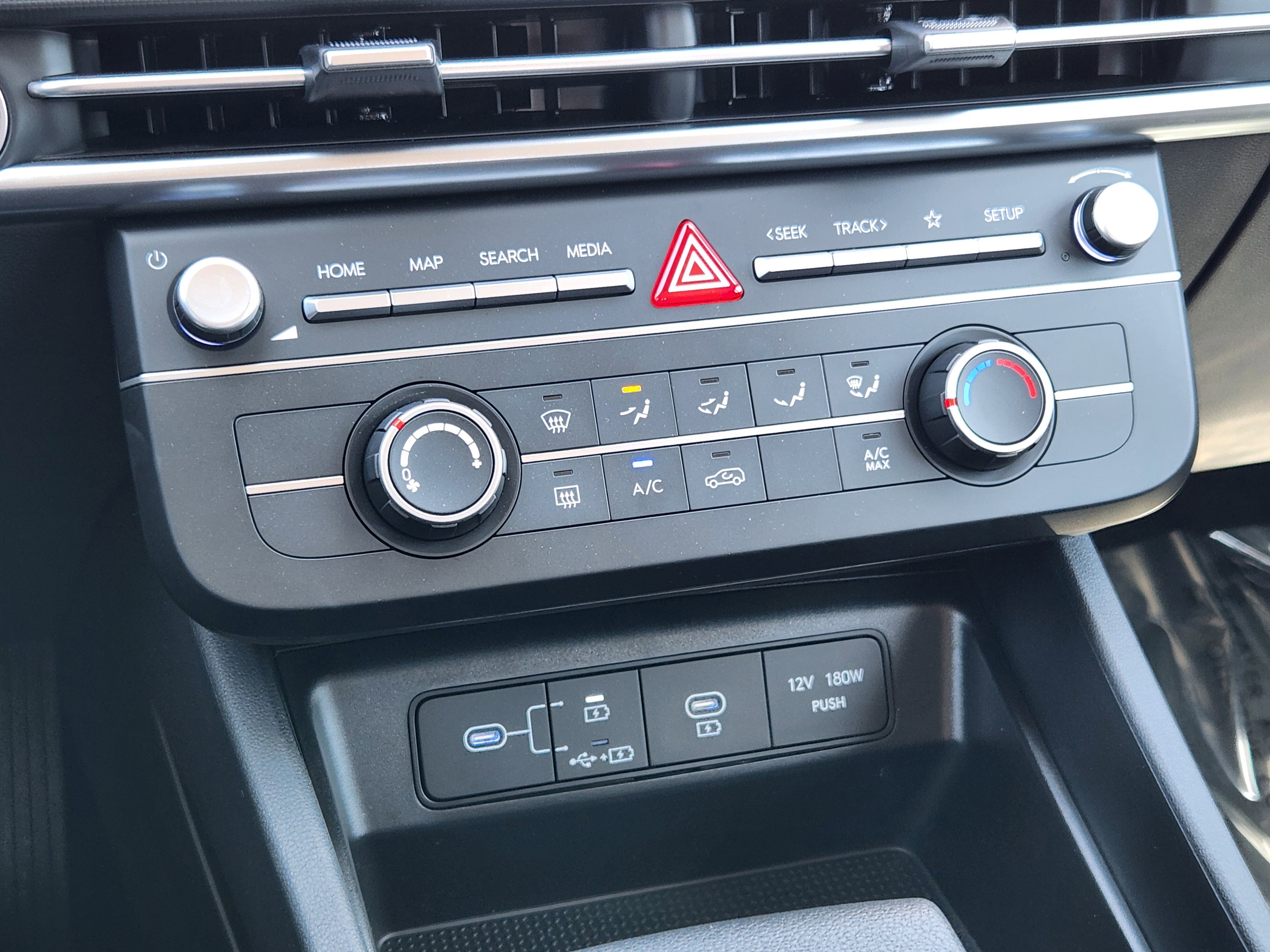 New 2025 Hyundai Tucson SE image 15