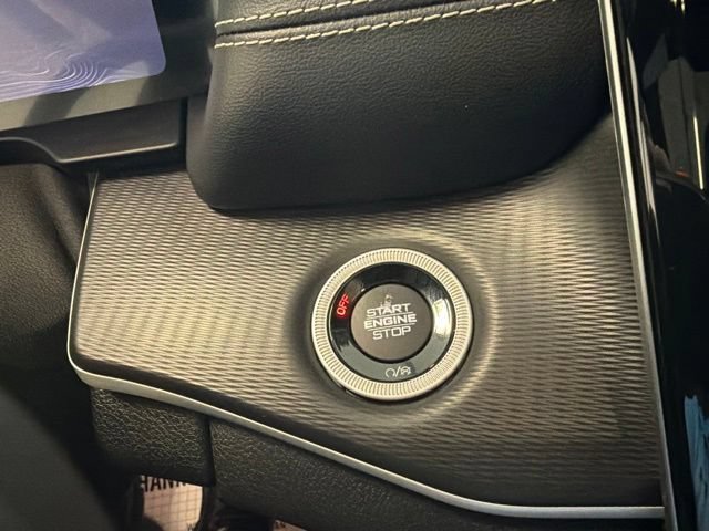 Used 2023 Jeep Grand Cherokee Altitude AWD/4WD image 21
