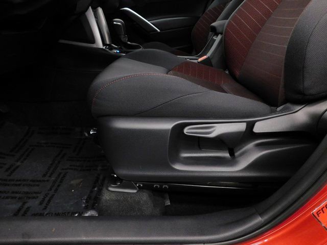 Used 2025 Toyota Corolla Cross AWD Hybrid image 19