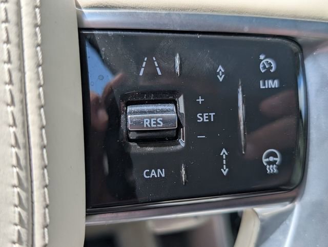 Used 2023 Land Rover Range Rover SE AWD/4WD image 31