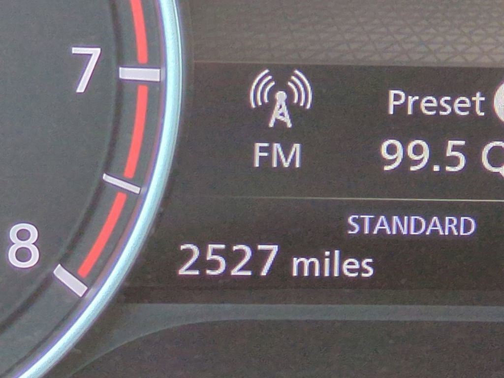 Certified 2025 Nissan Rogue SV image 27