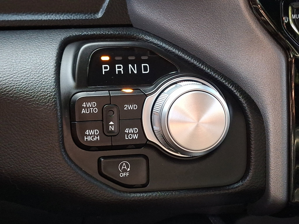Used 2023 RAM 1500 Laramie AWD/4WD image 29