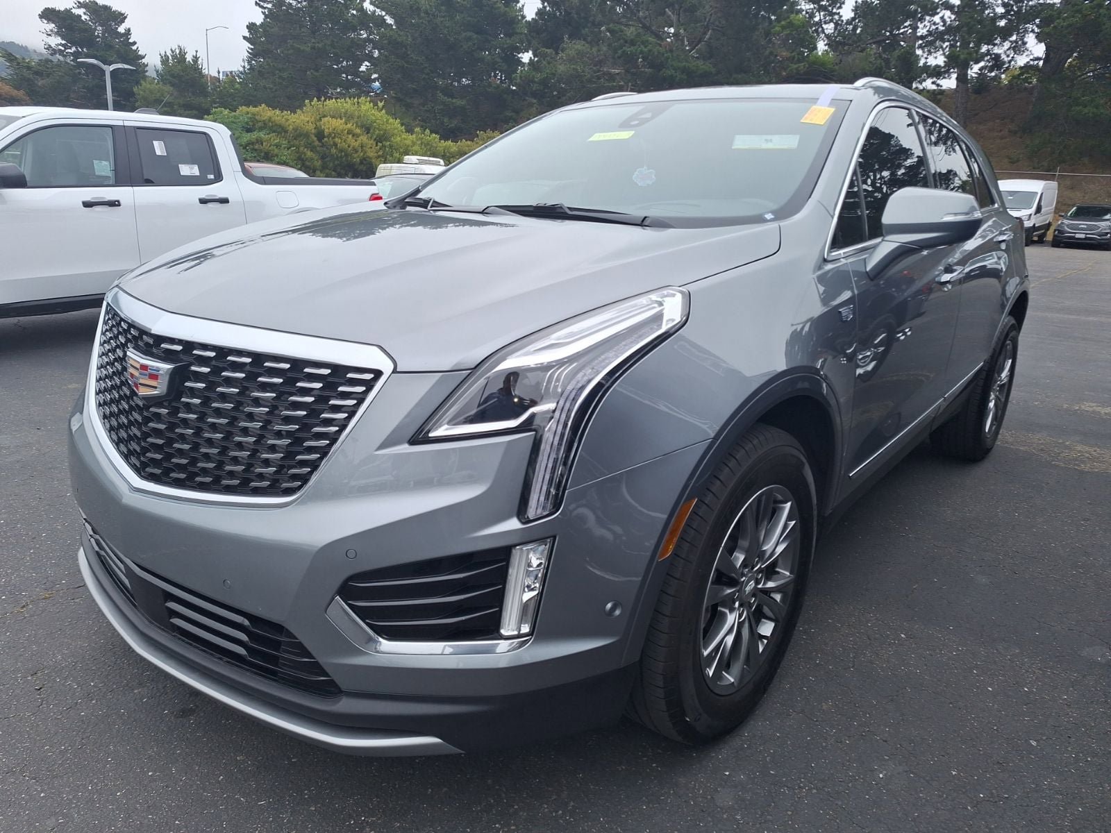 Used 2023 Cadillac XT5 Premium Luxury w/ Technology Package FWD image 3