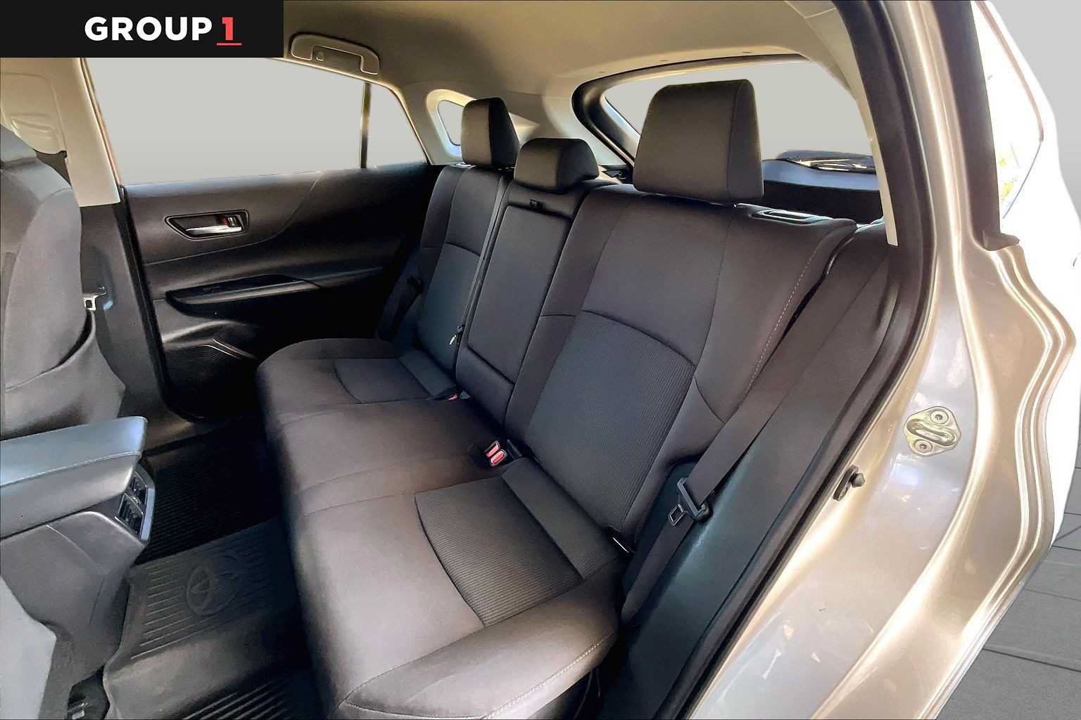 Used 2023 Toyota Venza LE AWD/4WD image 20