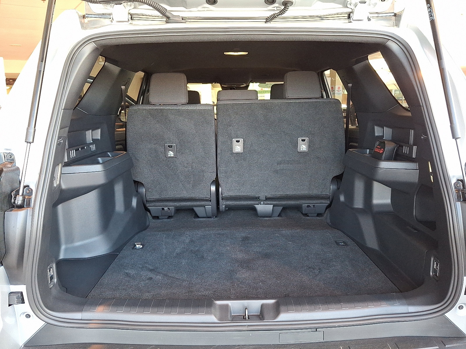 Certified 2025 Toyota 4Runner SR5 AWD/4WD image 26
