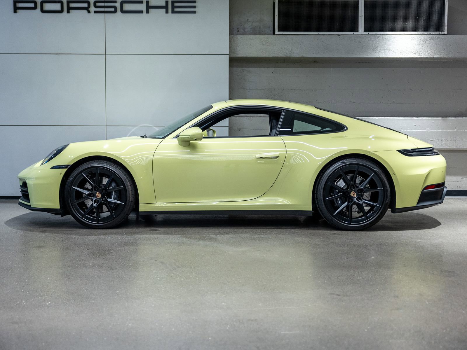 Certified 2025 Porsche 911 Carrera image 2