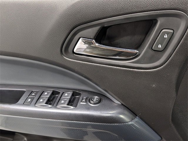 Used 2021 Chevrolet Colorado Z71 w/ Z71 Midnight Edition image 13