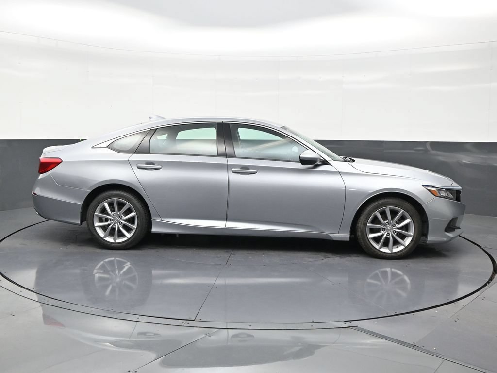 Used 2022 Honda Accord LX image 6