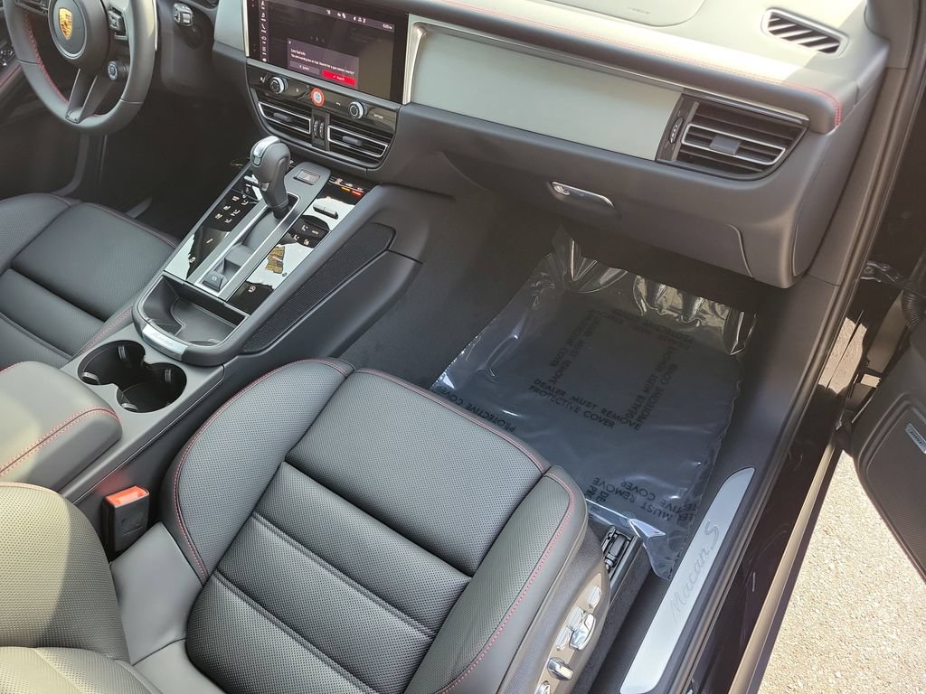 New 2026 Porsche Macan S AWD/4WD image 19