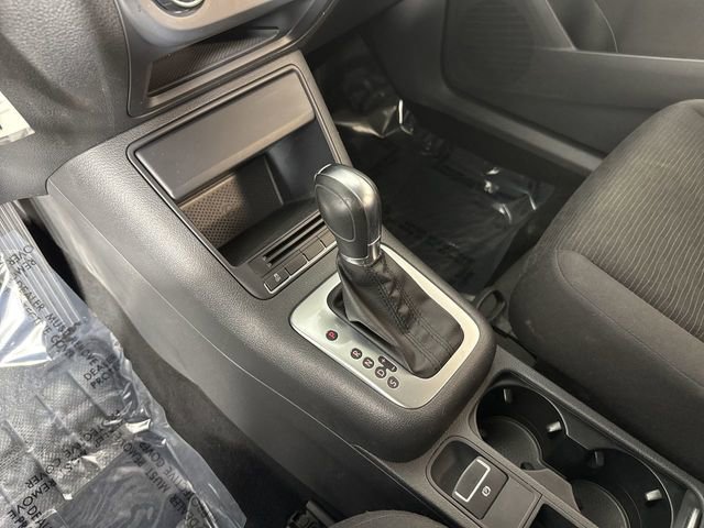 Used 2014 Volkswagen Tiguan S image 15
