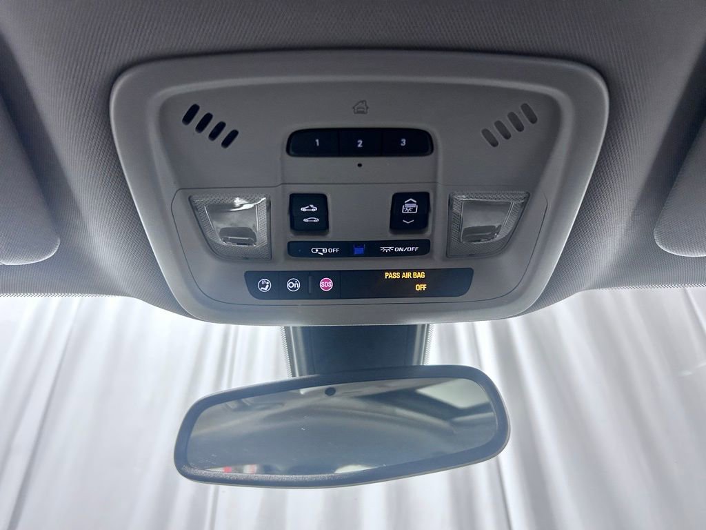 Used 2016 Chevrolet Malibu LT image 19