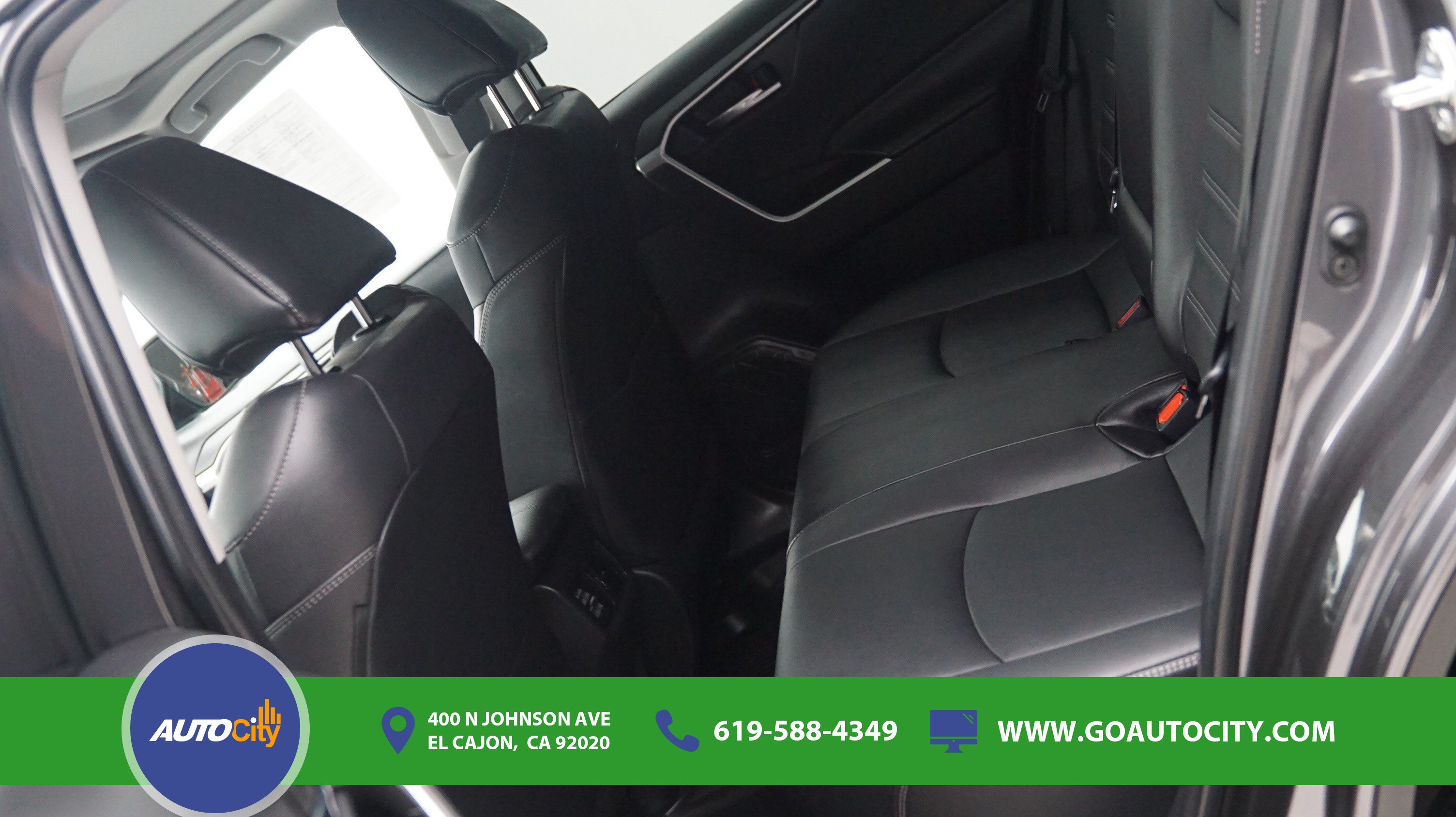 Used 2022 Toyota RAV4 XLE Premium FWD image 14