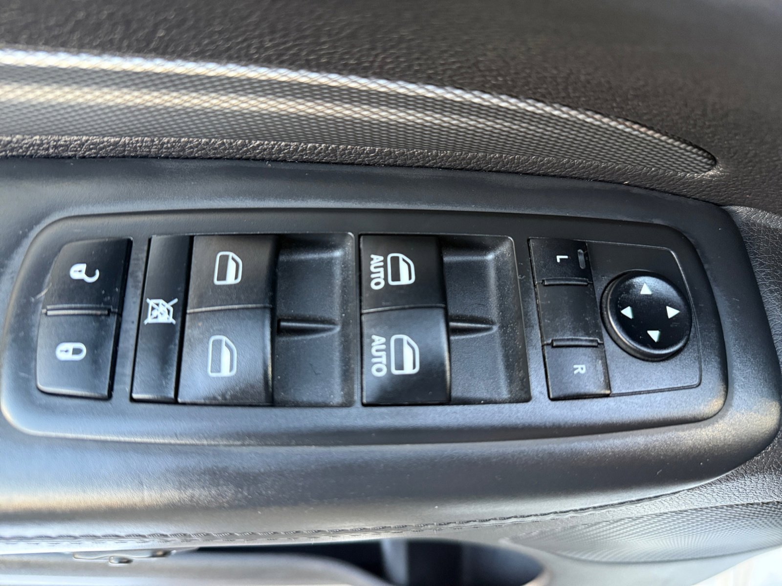 Certified 2019 Dodge Durango R/T w/ Technology Group image 13