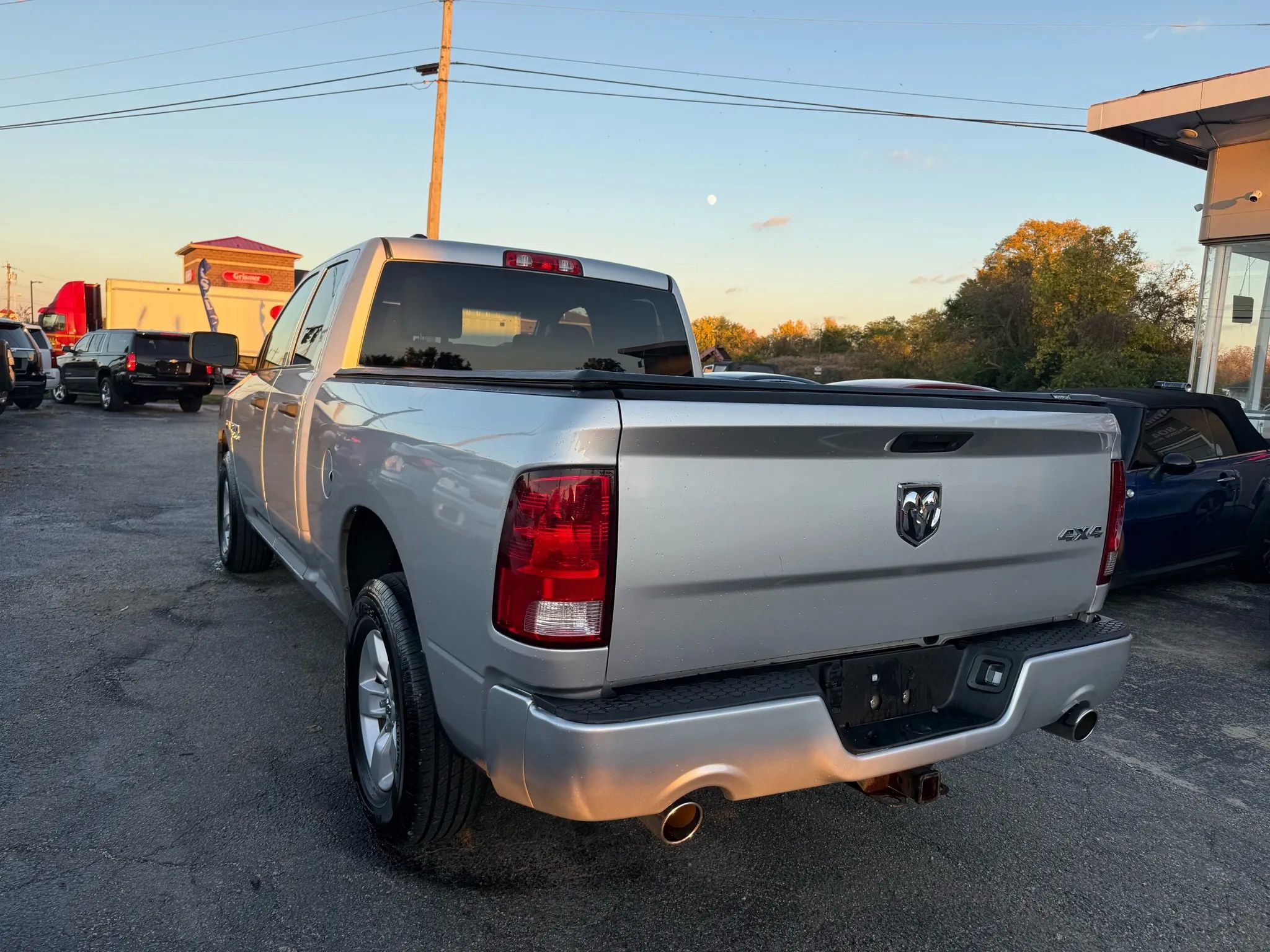 Used 2016 RAM 1500 Express AWD/4WD image 5