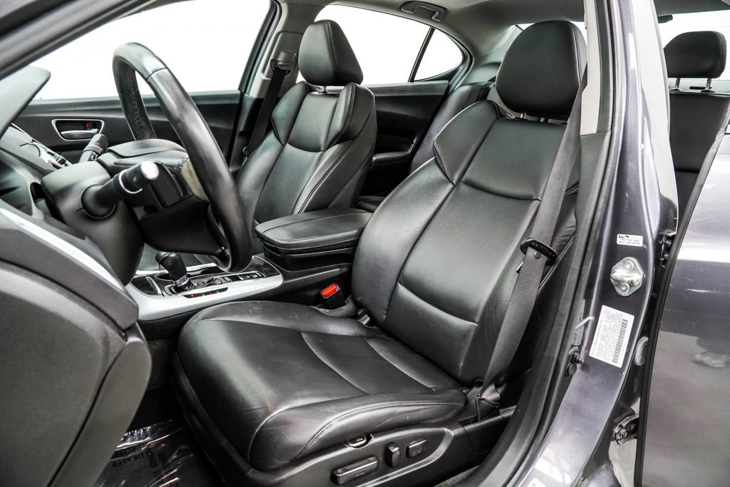 Used 2018 Acura TLX FWD image 15