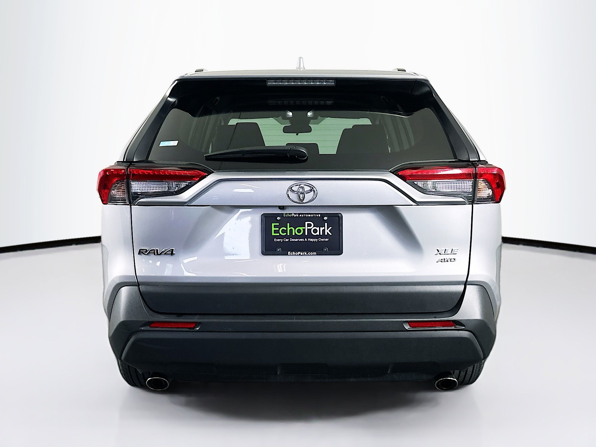 Used 2025 Toyota RAV4 XLE AWD/4WD image 7
