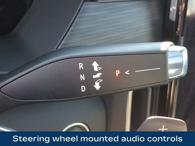 Used 2025 GMC Acadia AT4 image 9