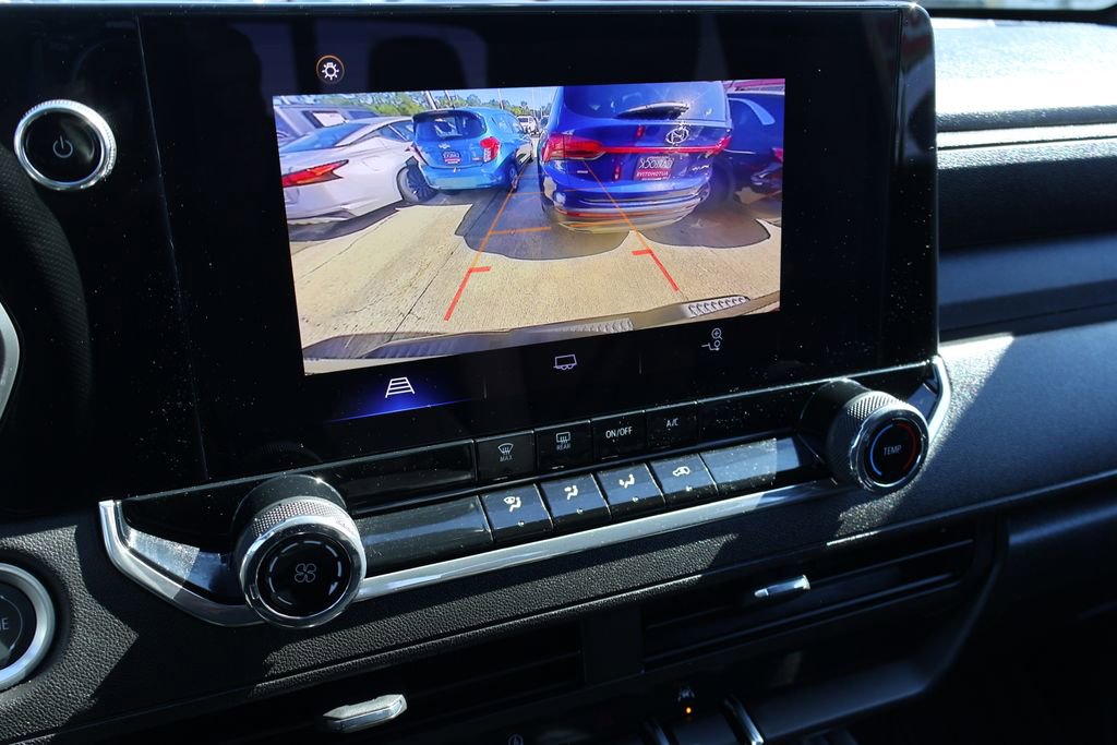 Used 2024 Chevrolet Colorado Trail Boss w/ Advanced Trailering Package image 4