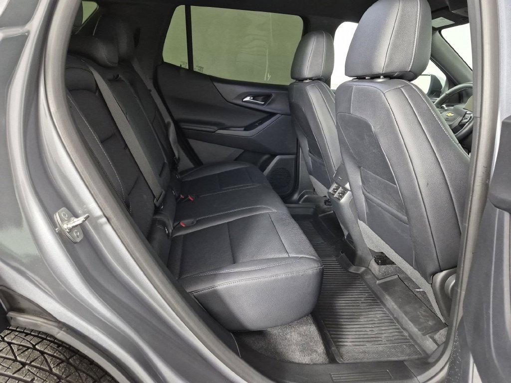 Used 2025 Chevrolet Equinox LT w/ Convenience Package II FWD image 35