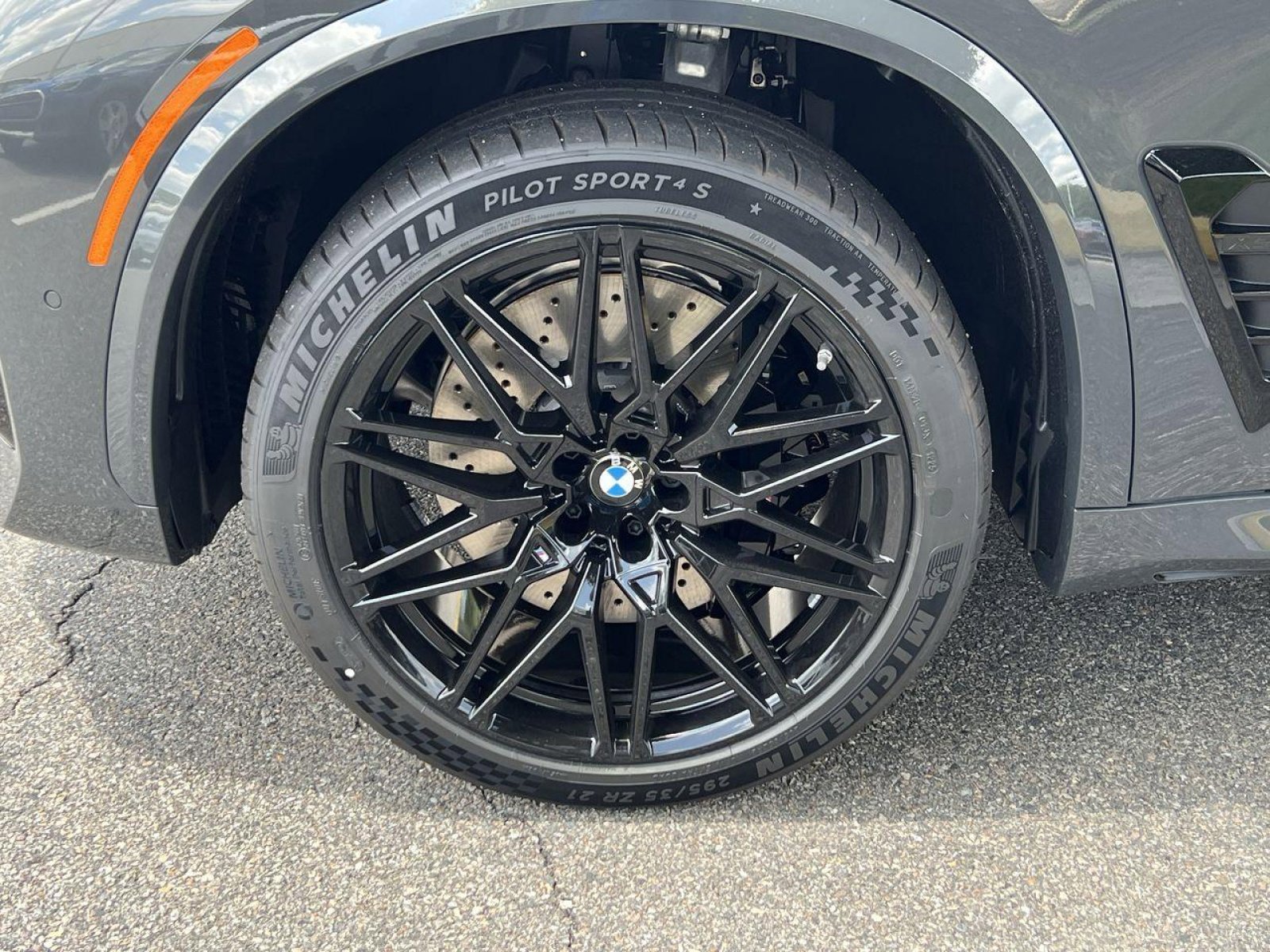 New 2026 BMW X5 M Competition w/ Executive Package image 9