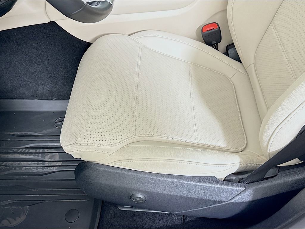 Certified 2025 Mercedes-Benz GLC 300 4MATIC image 20