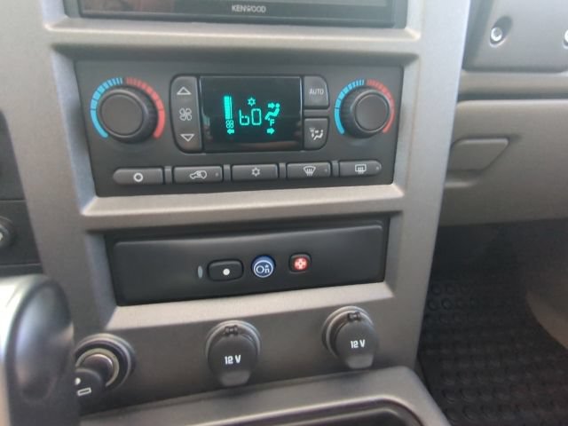 Used 2004 HUMMER H2 w/ Preferred Equipment Group AWD/4WD image 20