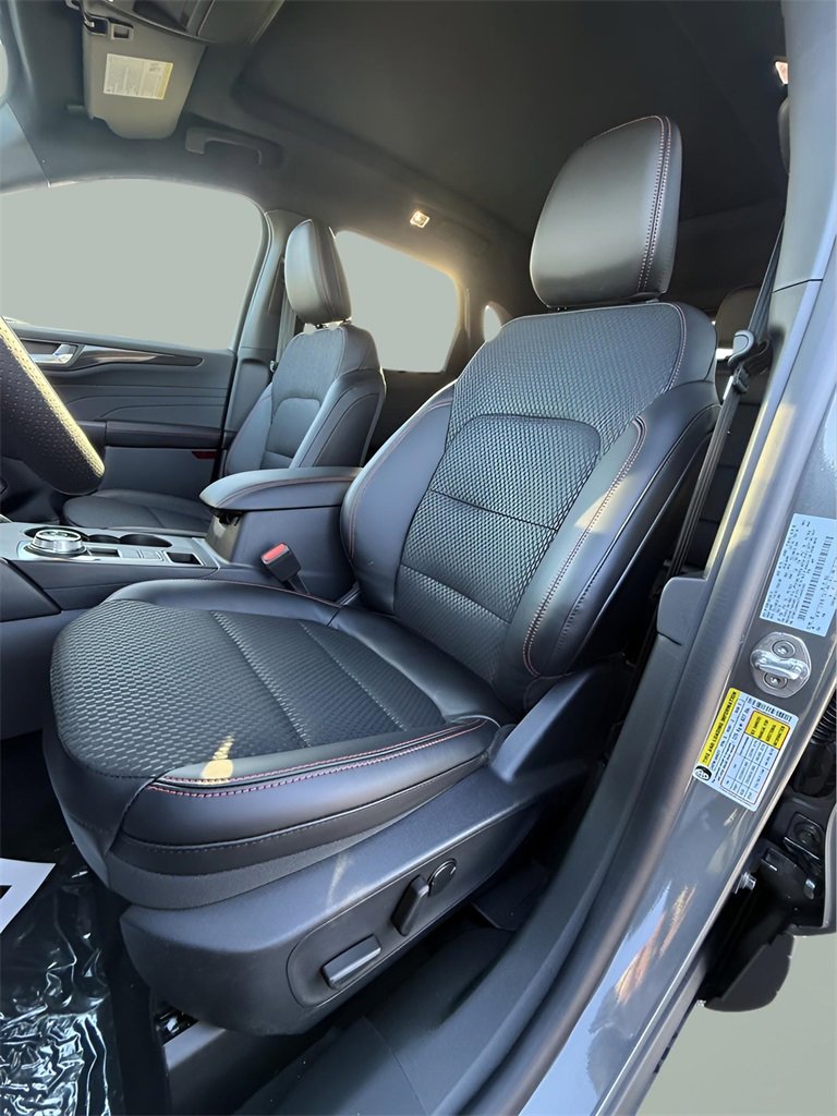 New 2026 Ford Escape ST-Line Select w/ Tech Pack #2 image 18