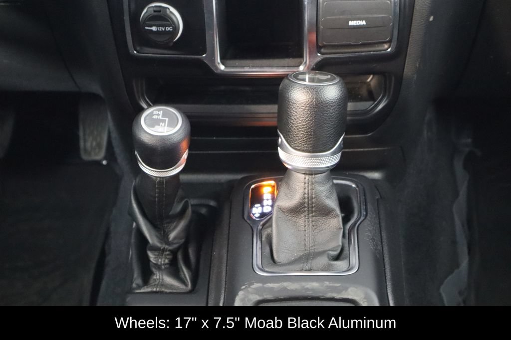 Used 2022 Jeep Wrangler Sport AWD/4WD image 27