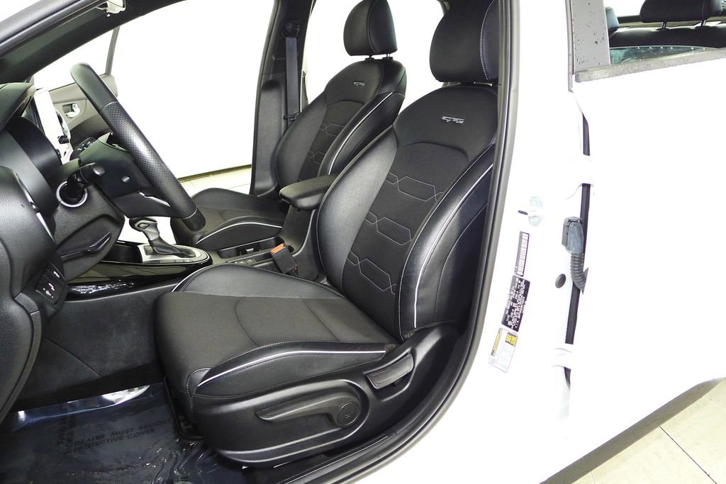 Used 2024 Kia Forte GT-Line image 21