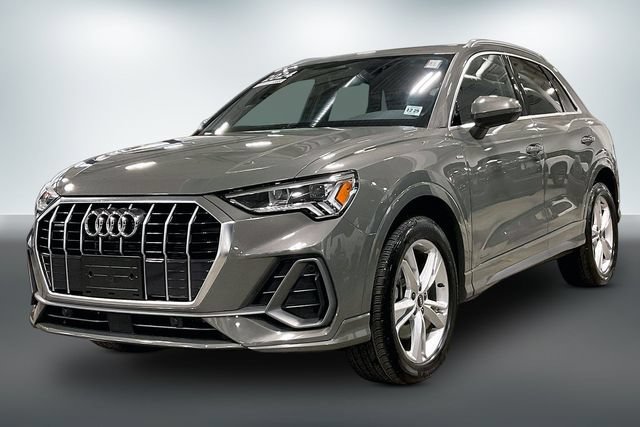 Certified 2024 Audi Q3 2.0T Premium Plus AWD/4WD image 2