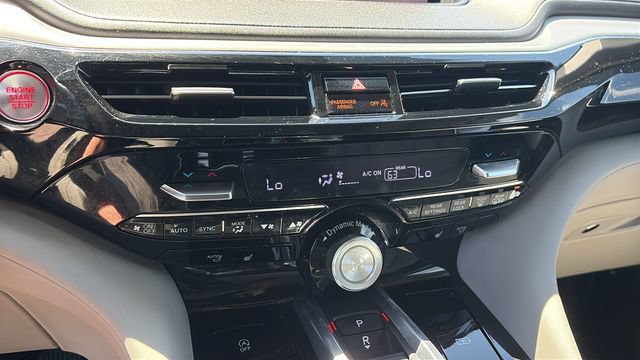 Used 2024 Acura MDX SH-AWD w/ Technology Package image 20